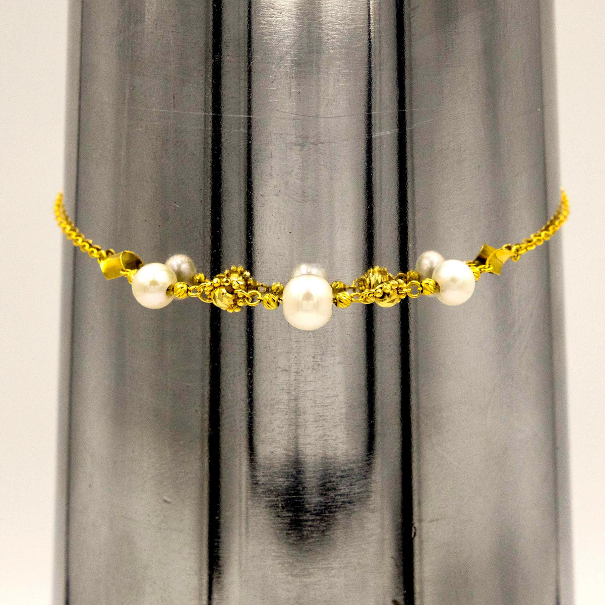 Elegant Pearl Bracelet.1-Al Fanan