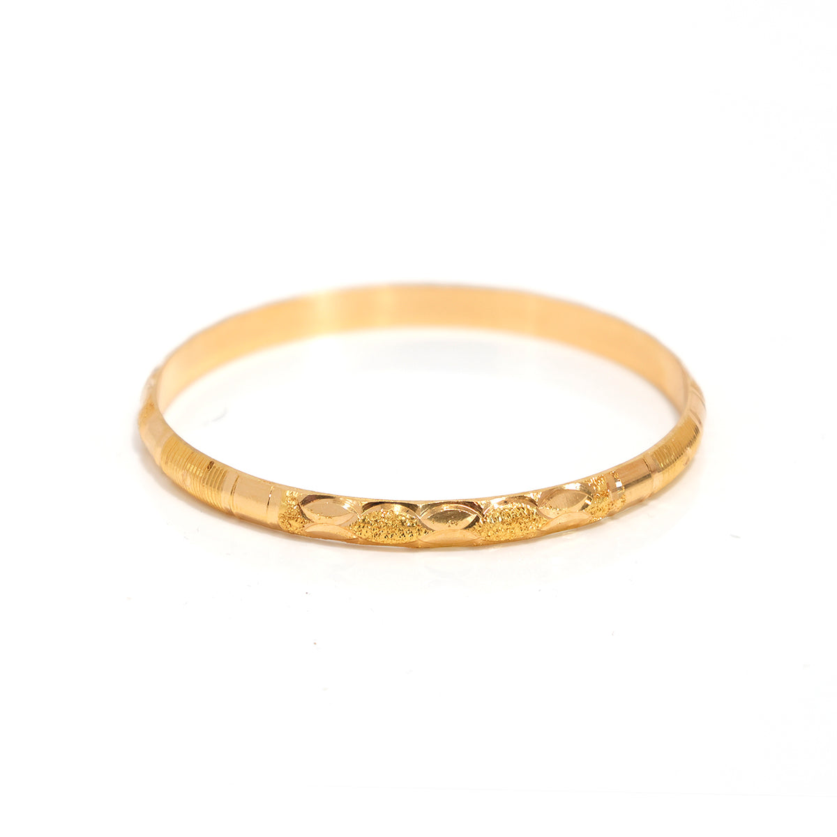 21K Gold Bangle – Faceted oval pattern – Zero Making Charge - Close View