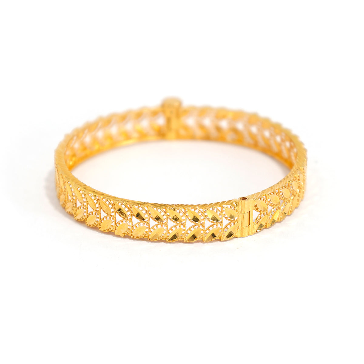 21K Gold Bangle – Lightweight Subtle Pattern Sleek Curve – Full View