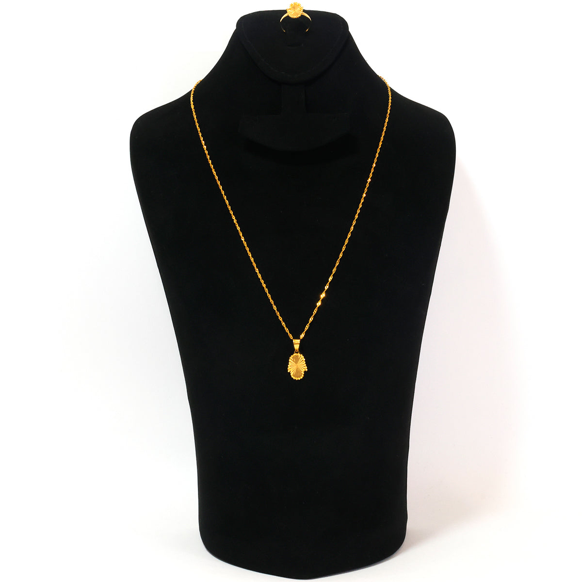 21K Gold Scalloped Oval Necklace & Ring Set