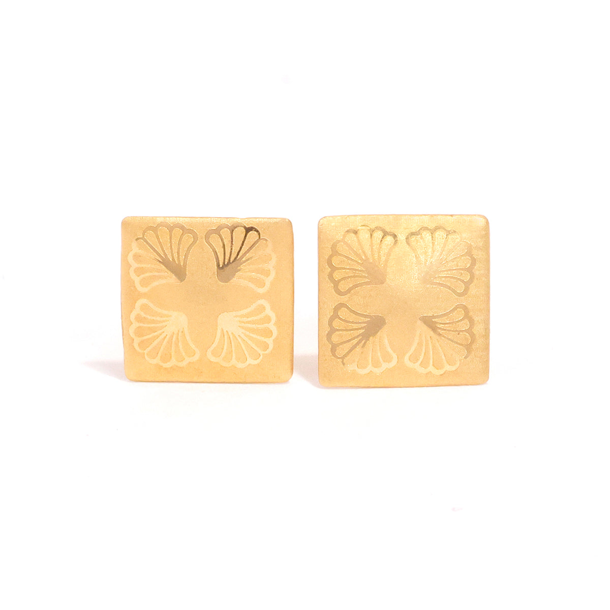 18K Gold Square Earrings with a Floral Engraved Pattern - Close View