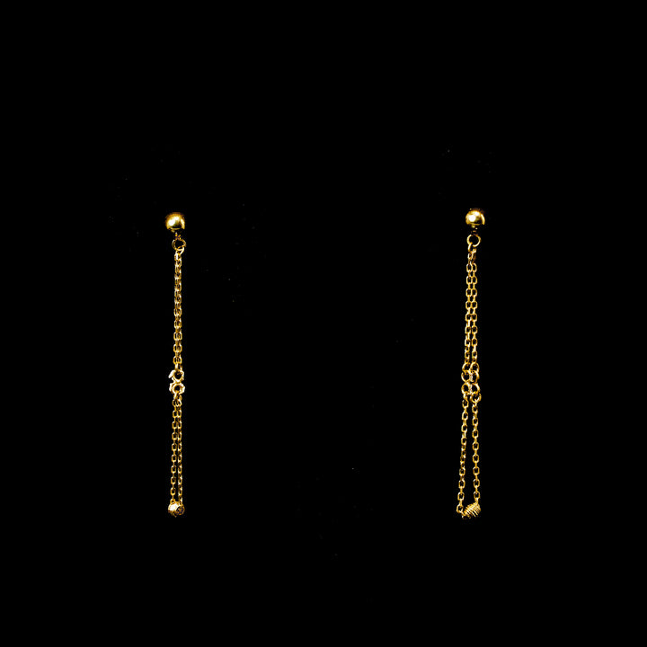 21K Yellow Gold Earrings – Slim Chain Drop With A Tiny Star Spacer Detail – Modern Minimal