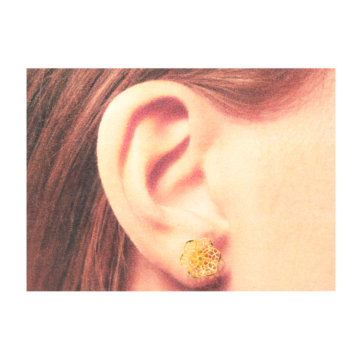 22K Gold Filigree Flower Stud Earrings