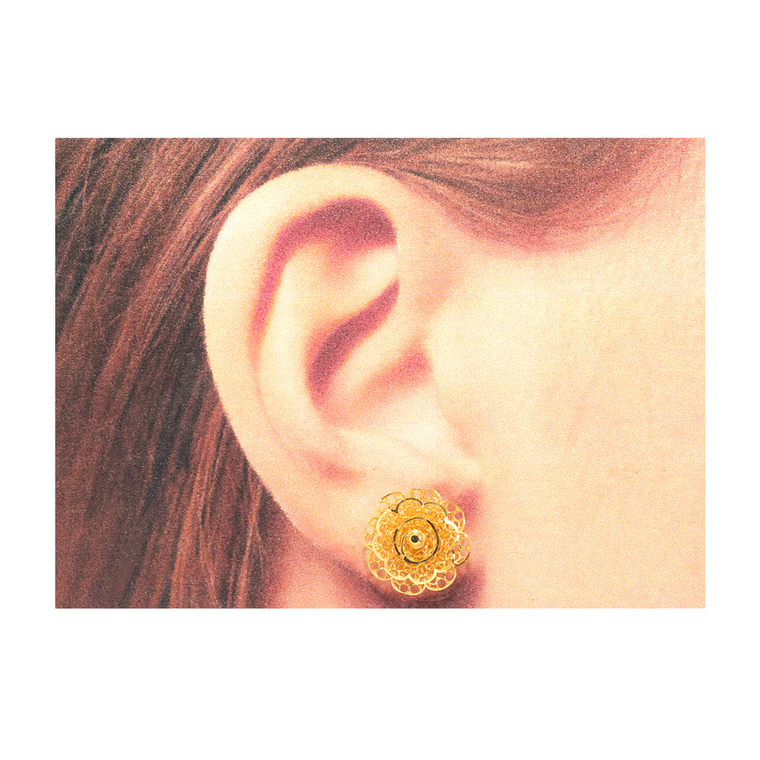 22K Gold Filigree Flower Stud Earrings