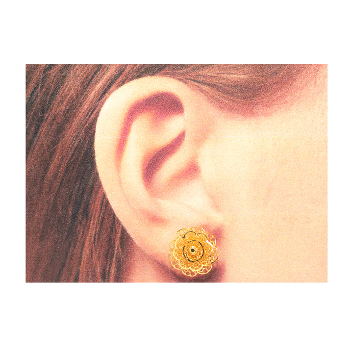 22K Gold Filigree Flower Stud Earrings