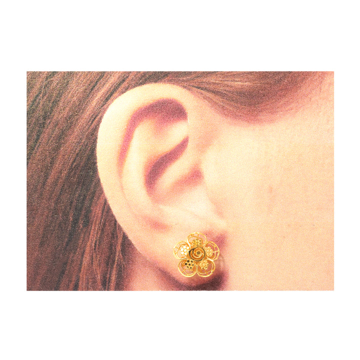 22K Gold Filigree Flower Stud Earrings