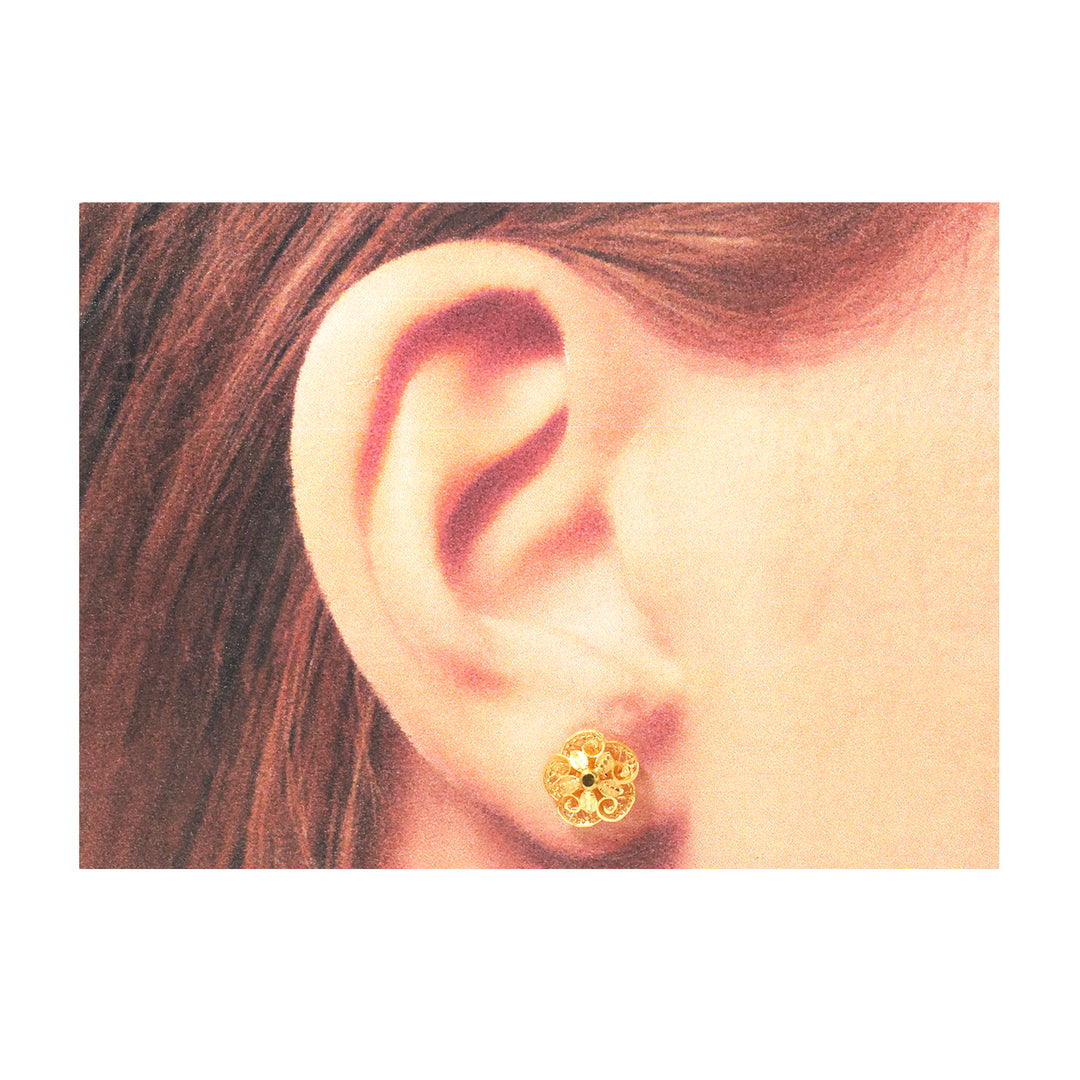 22K Gold Filigree Flower Stud Earrings