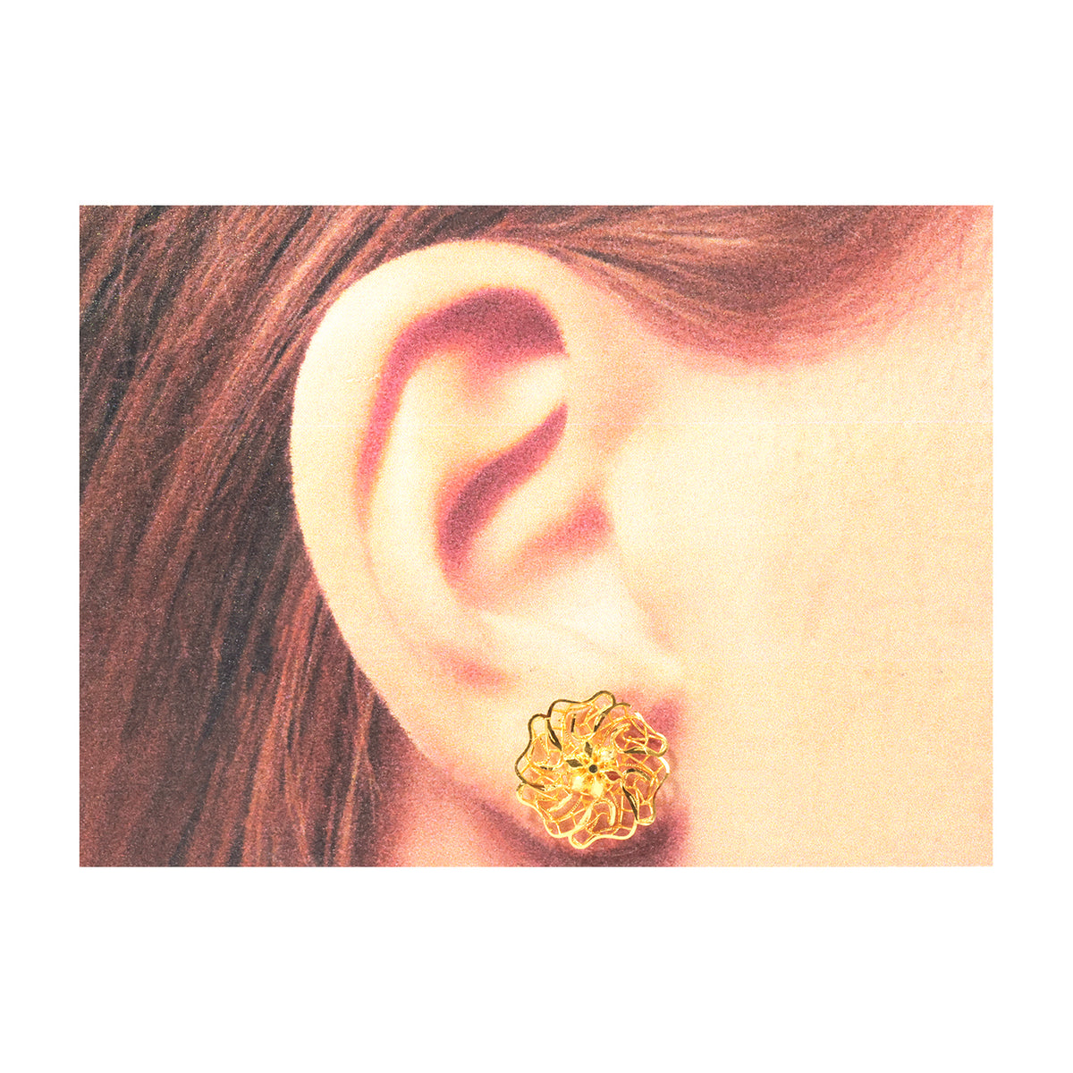 22K Gold Filigree Flower Stud Earrings