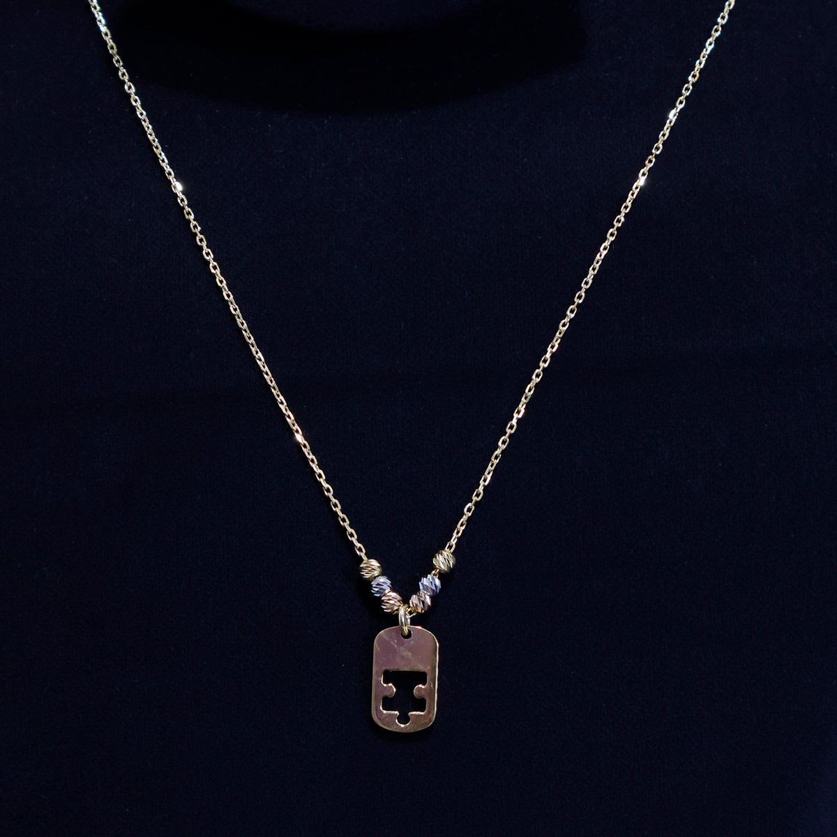 18K Gold Necklace – Elegant Id cut Finish – Zero Making Charge - Close View