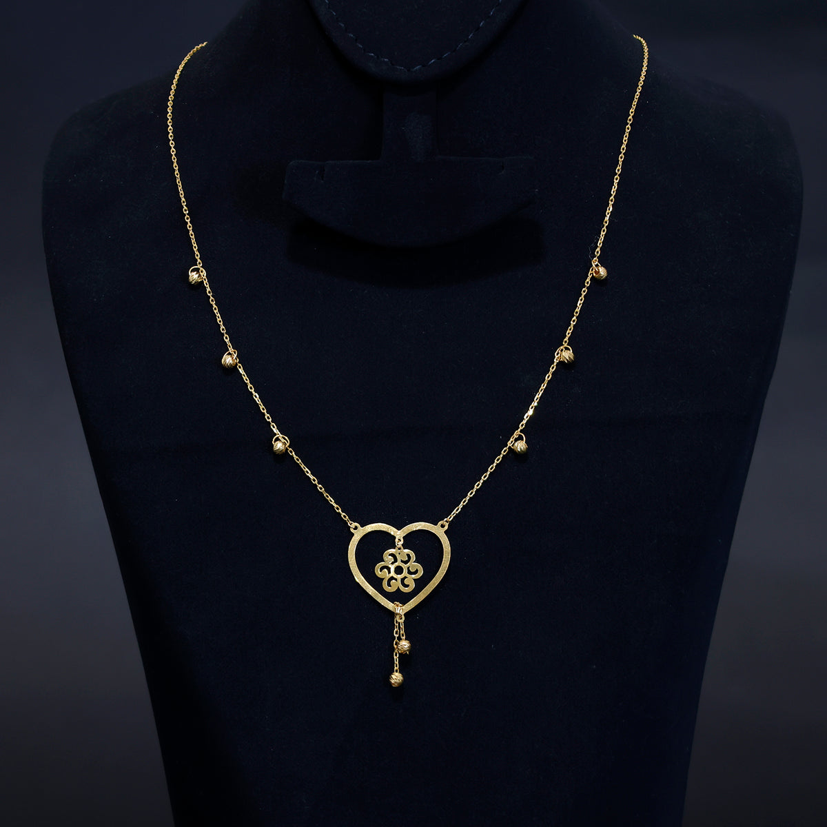 21K Gold Necklace for Women – Elegant Heart Pendant – Main View