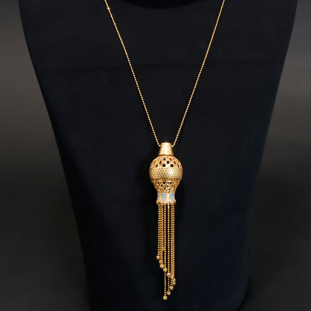 21K Gold Necklace – Traditional Pendant Design – Zero Making Charge - Close View