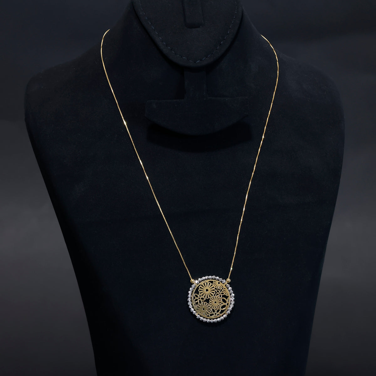 18K Gold Necklace – Intricate floral filigree pendant - Main View