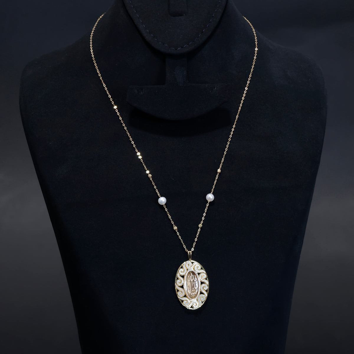 18K Gold Arabic Calligraphy Necklace with Pearls – Main View