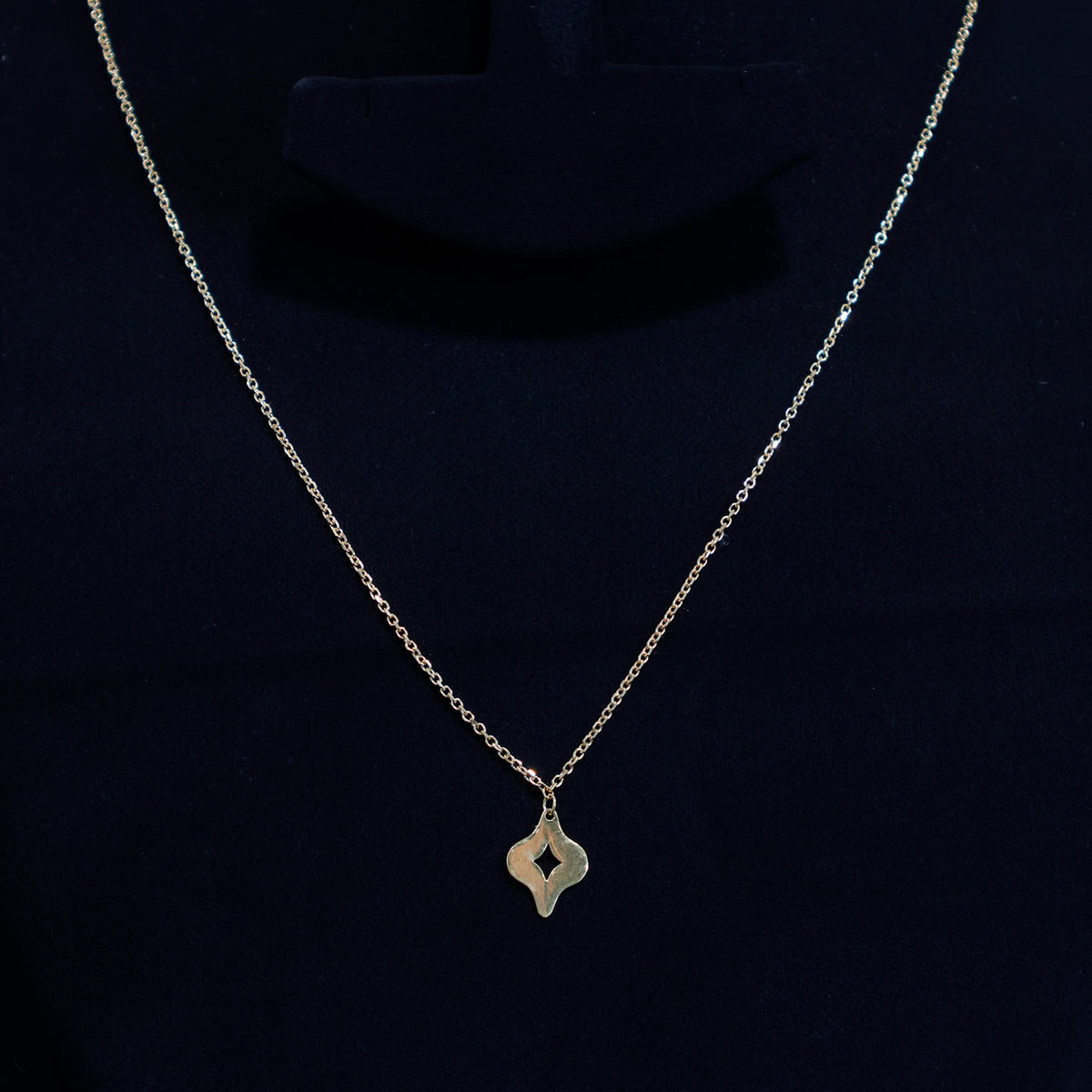 18K Gold Necklace – Minimal Clover Design – Zero Making Charge - Close View