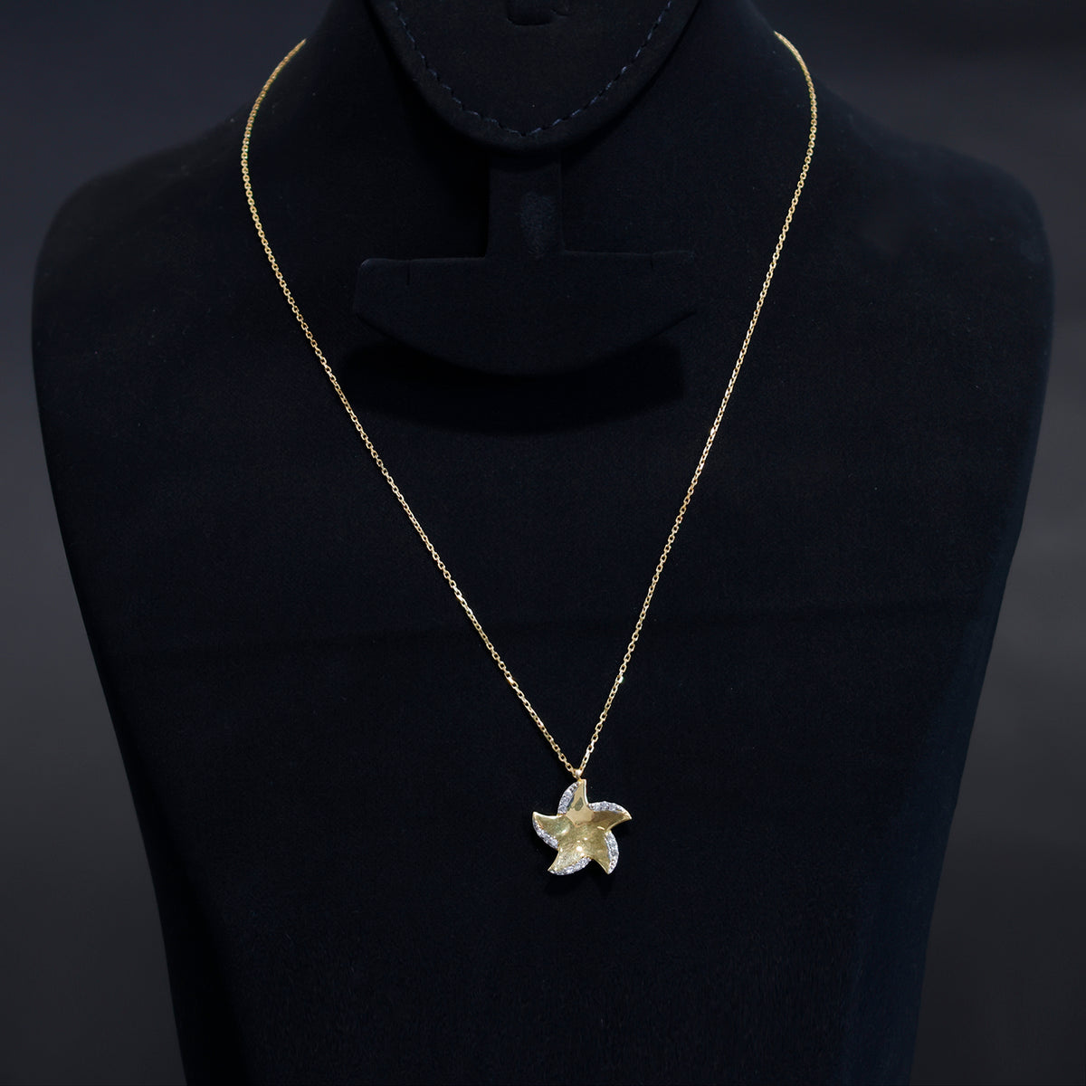 18K Gold Necklace – Star Design with CZ Accents – Zero Making Charge - Main View