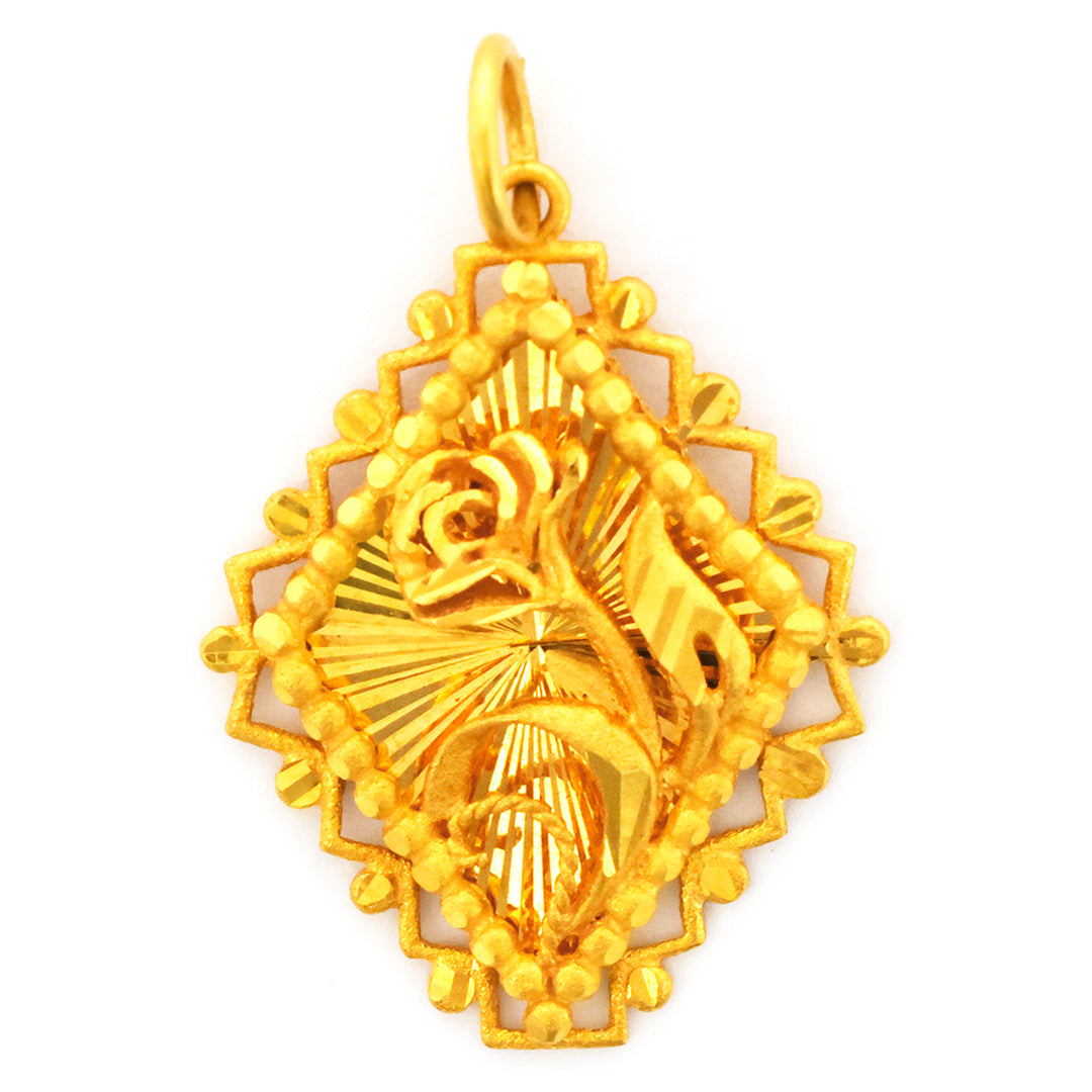ذهب معلقة مع intricate design on white background