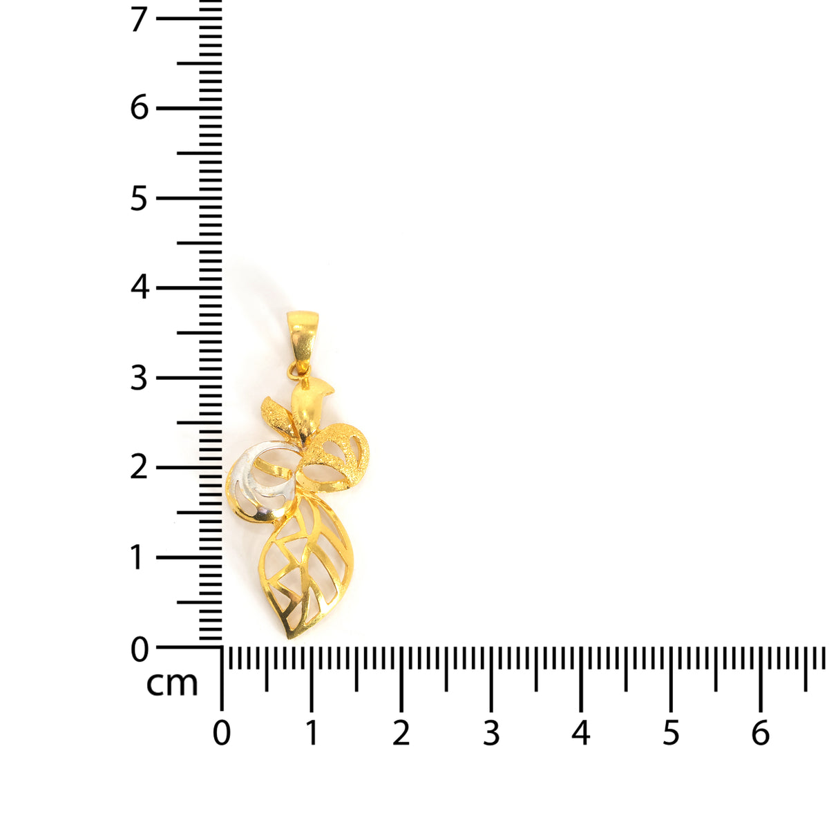 22K Gold Pendant – two-tone styling, clean polished lines – Size Reference