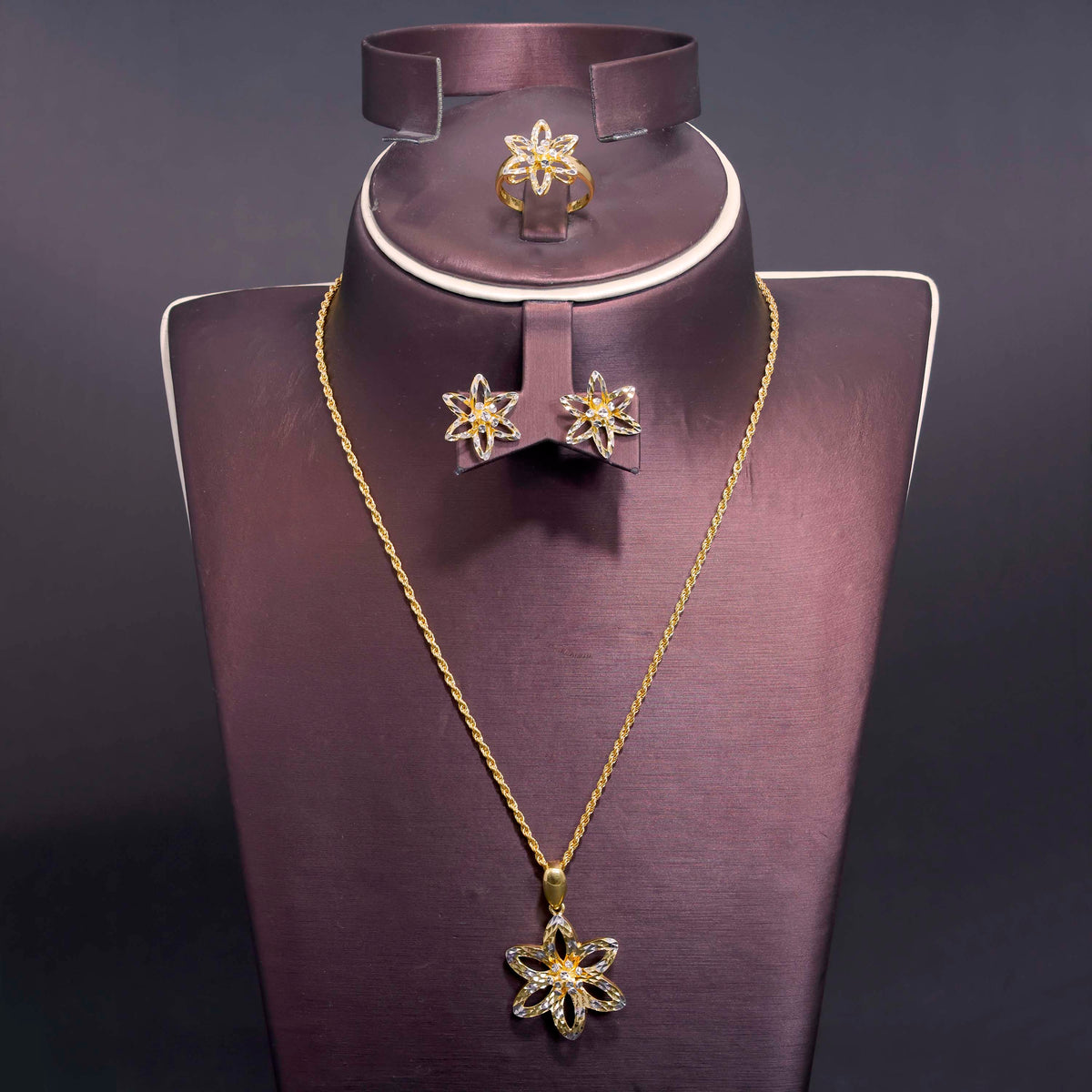 22K Gold Jewelry Set - Star Flower Design - Zero Making Charge - Main View
