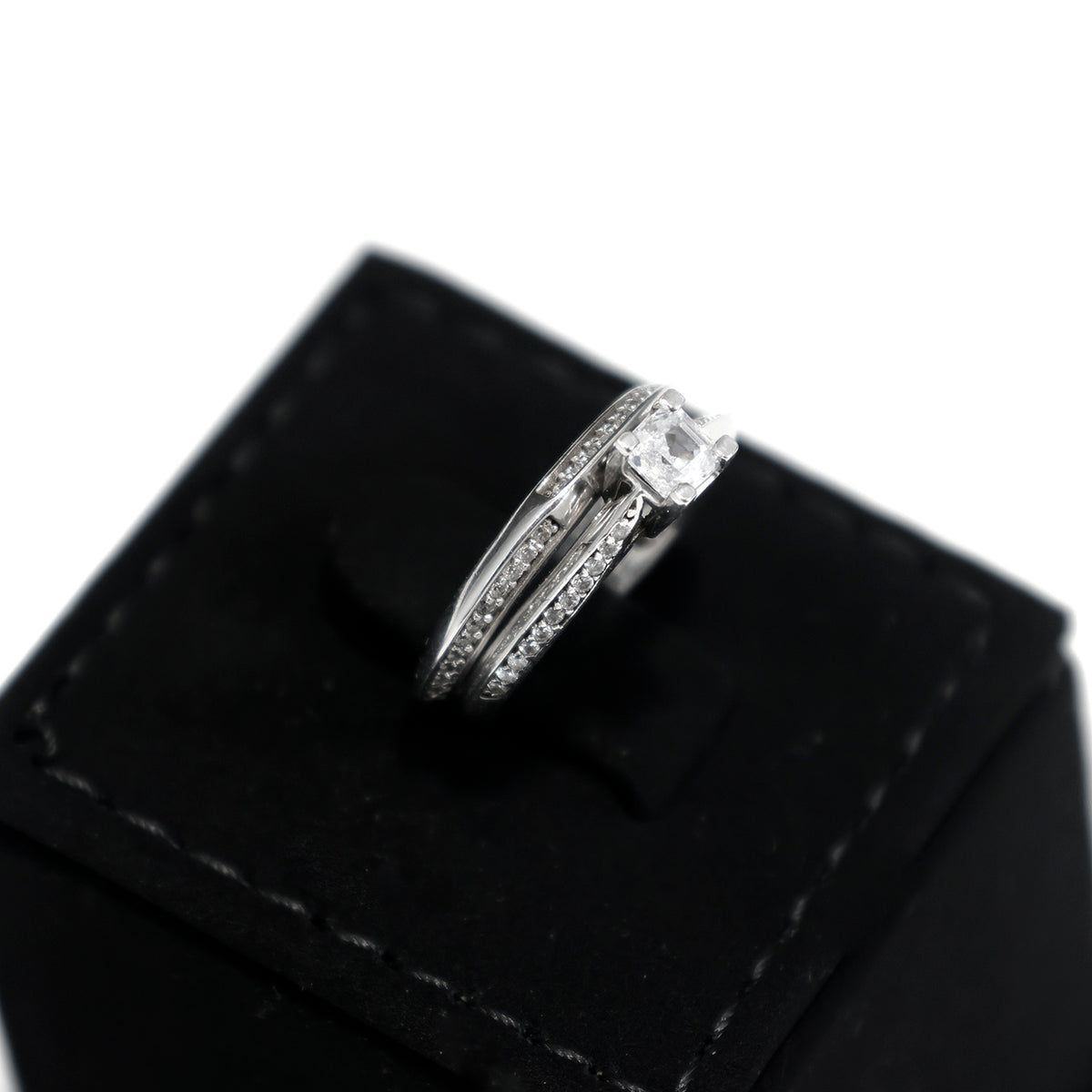 18K Gold Ring - White Gold Princess Cut CZ Solitaire Design – Side Angle