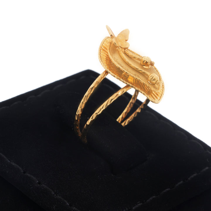 18K Gold Fluted Leaf Cluster Ring