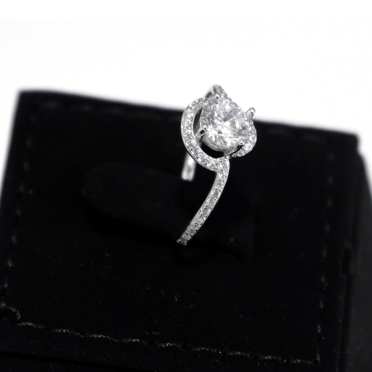 18K Gold CZ Solitaire Ring – Classic Sparkle – Zero Making Charge - Side Angle