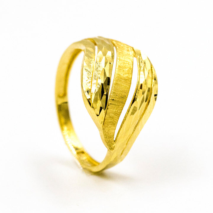 Gorgeous 18K Gold Ring AFR08874