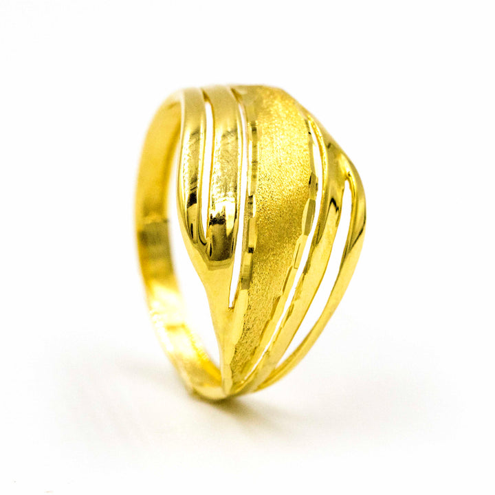 Gorgeous 18K Gold Ring AFR08875