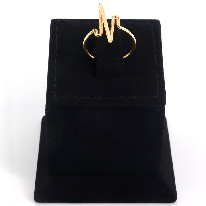18K Gold Heartbeat Pulse Ring