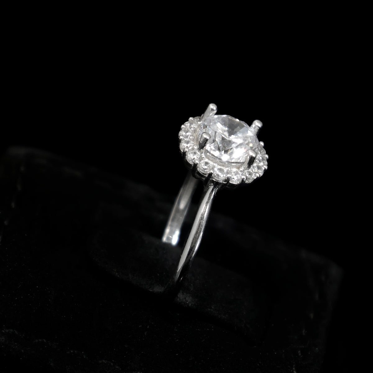 18K Gold CZ Ring - Elegant Cubic Zirconia Design - Side angle