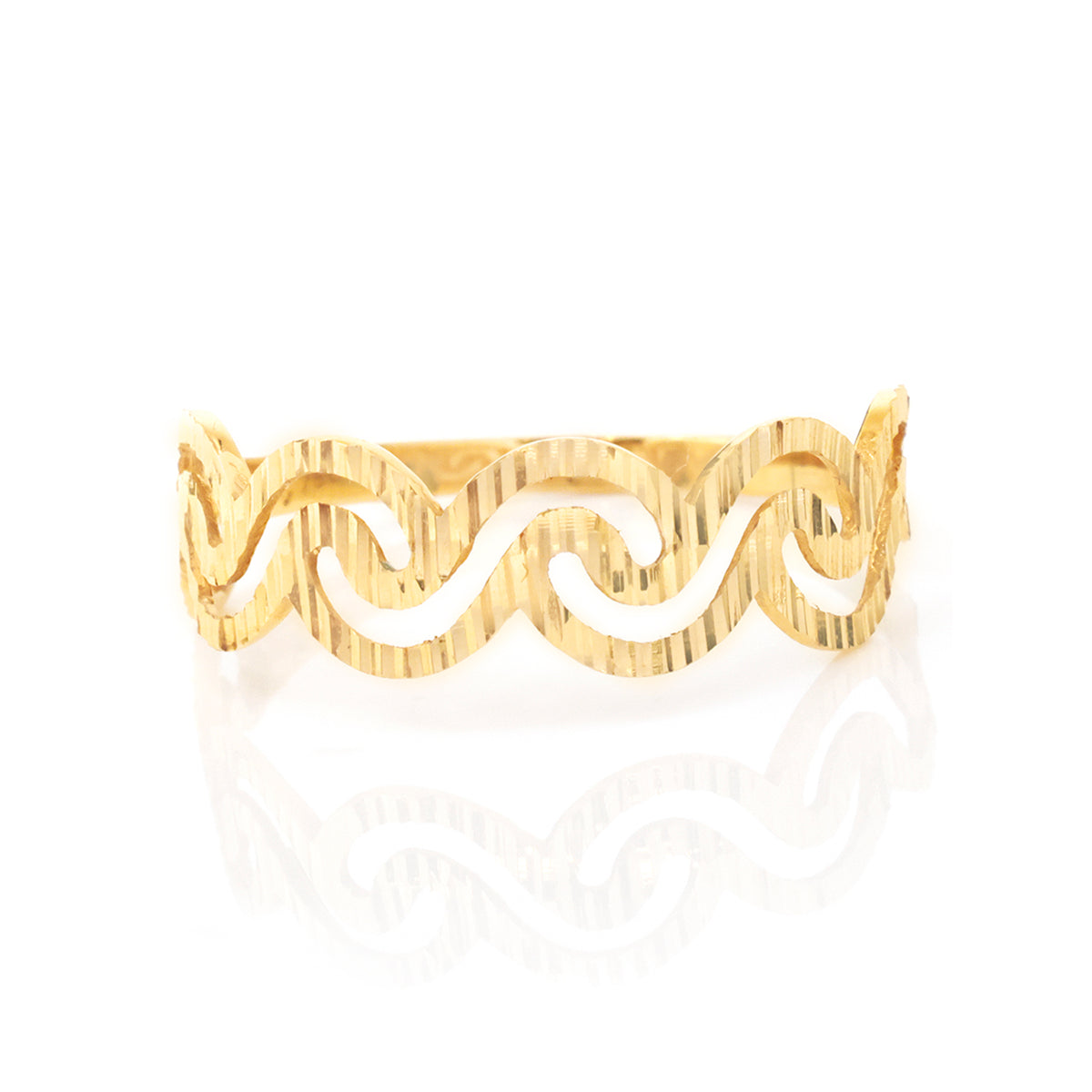 18K Gold Scalloped Wave Ring