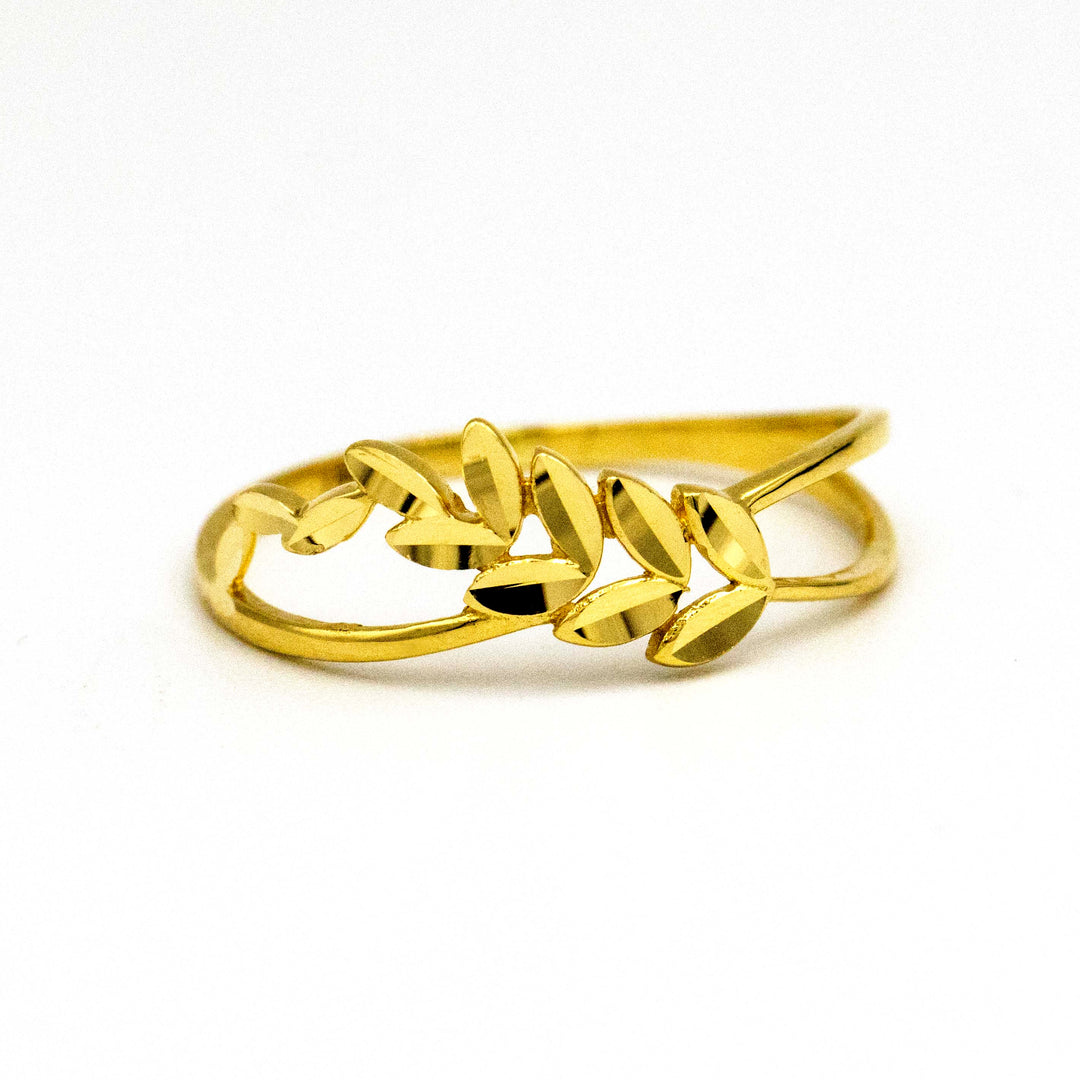 Gorgeous 18K Gold Infinity Leaf Ring AFR08995