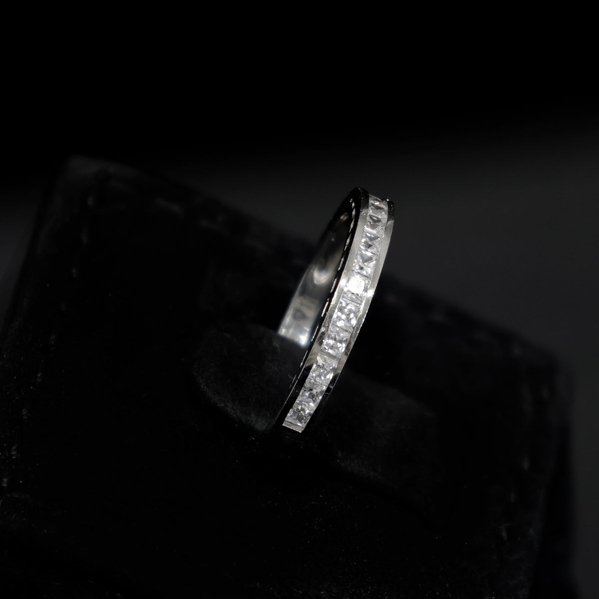 18K White Gold CZ Band Ring – Zero Making Charge - side angle
