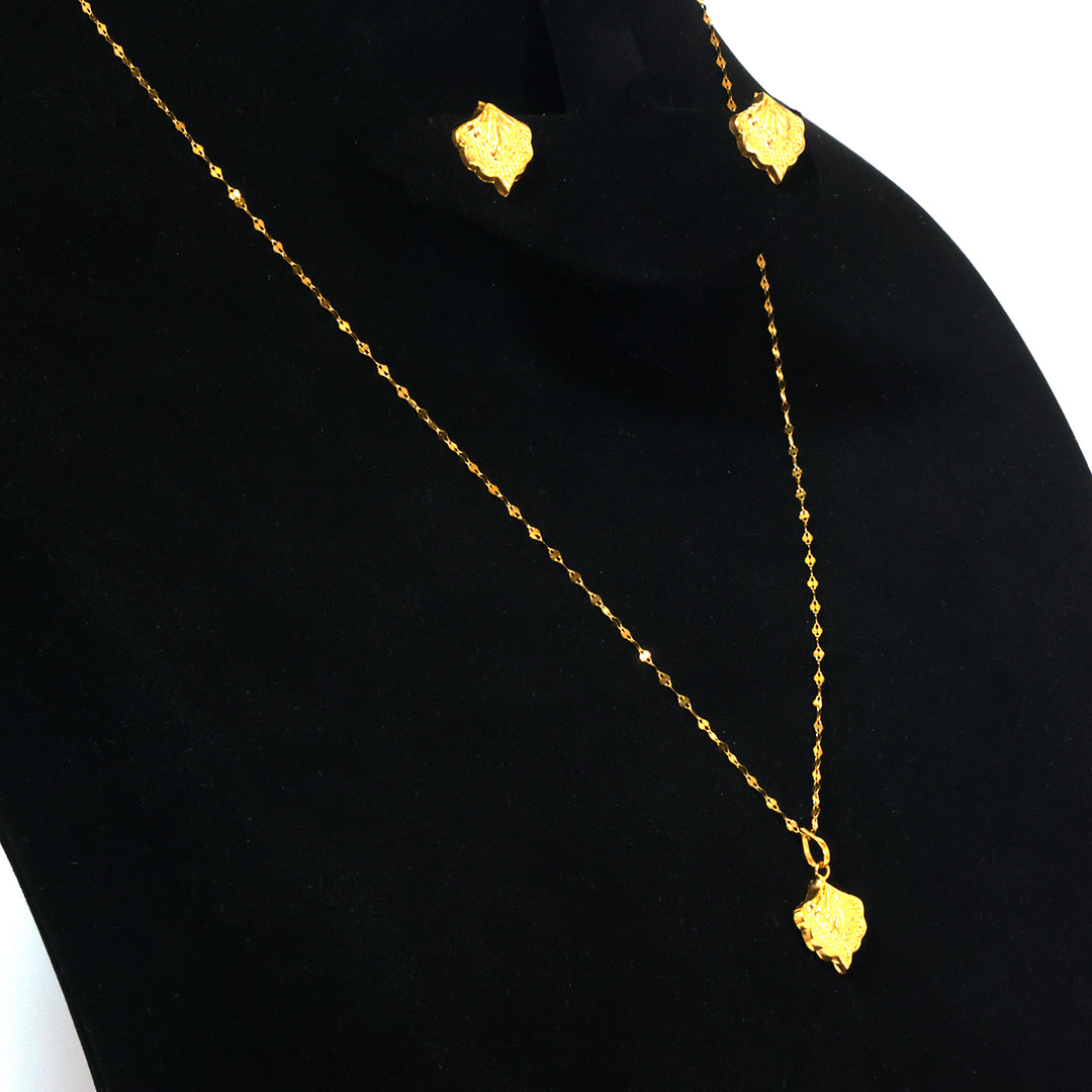 18K Gold Blossom Necklace &amp; Earring Set