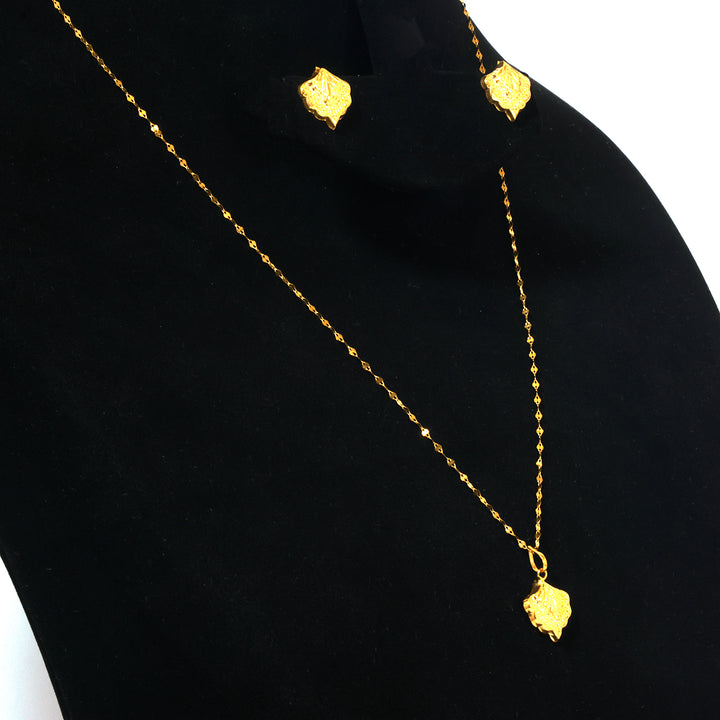 18K Gold Blossom Necklace &amp; Earring Set