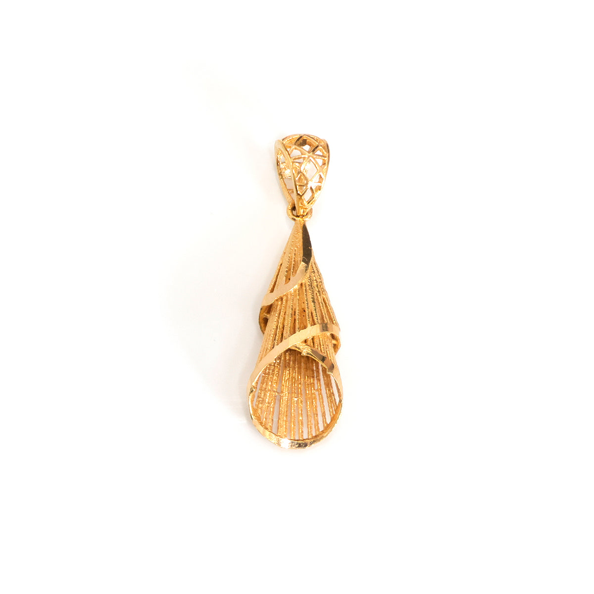 18K Gold Pendant – Intricate Lattice Bail and Textured Design – Main View