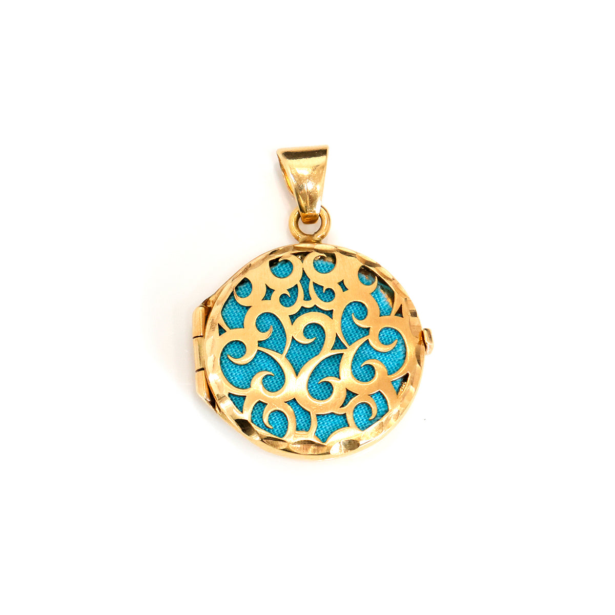 18K Gold Locket Pendant with Filigree Design – Main View