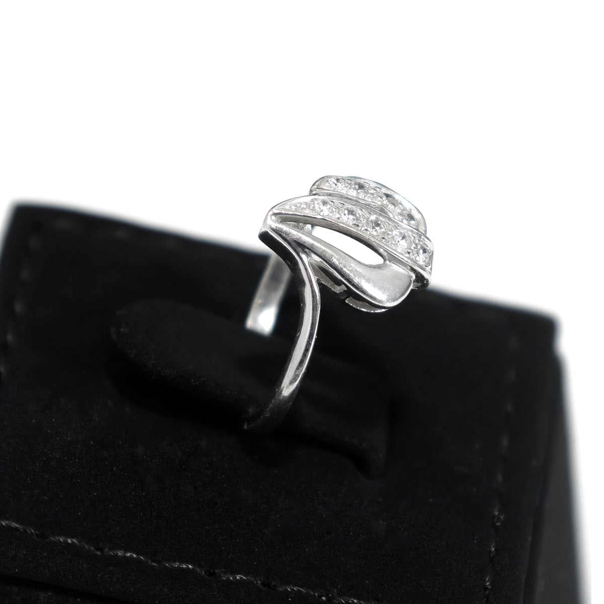 18K Gold CZ Ring – Elegant Modern Design – Zero Making Charge - Side Angle