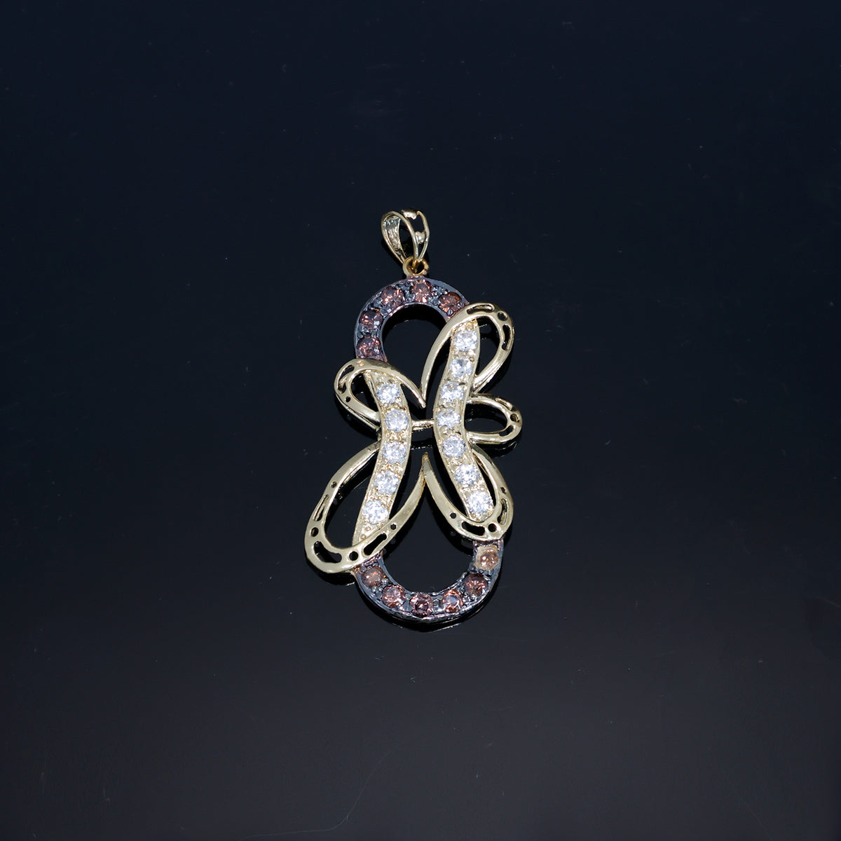 18K Gold CZ Pendant for Women – Modern Elegant Design - Main View