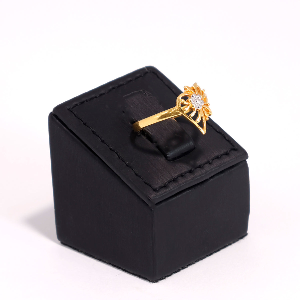 22K Gold Cutout Ring - Flower Petal Design - Zero Making Charge - Side Angle
