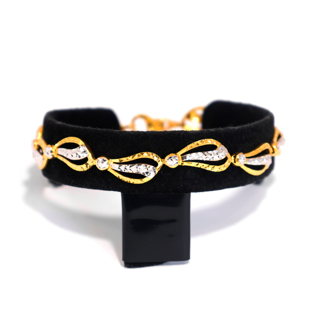 22K Gold Bracelet – Cut-out medallion link design – Zero Making Charge - Main View