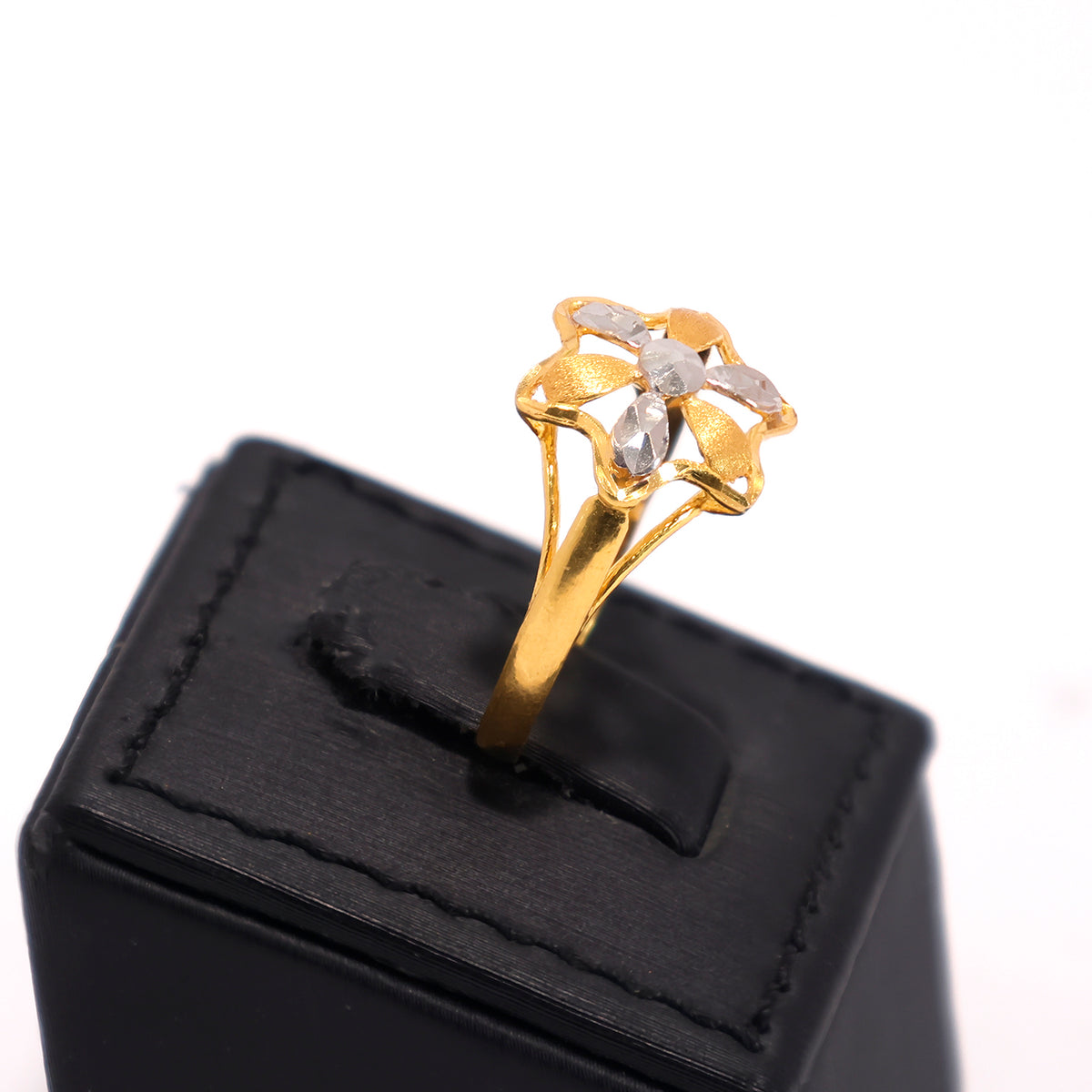 22K Gold Ring – Two-Tone Floral Design – Zero Making Charge - Side Angle