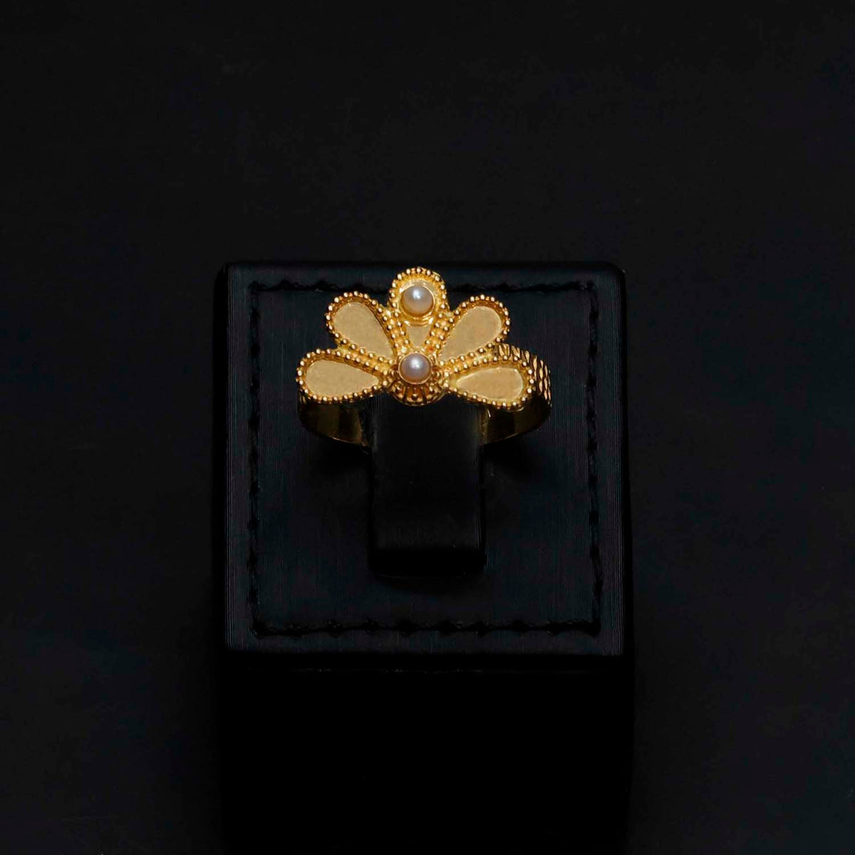 21K Gold Ring Pearl Accent Butterfly Design - Zero Making Charge - Al Fanan