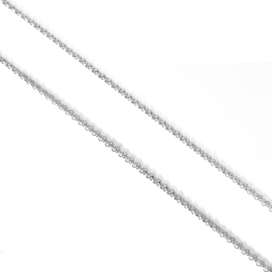 فضة سلسلة on white background