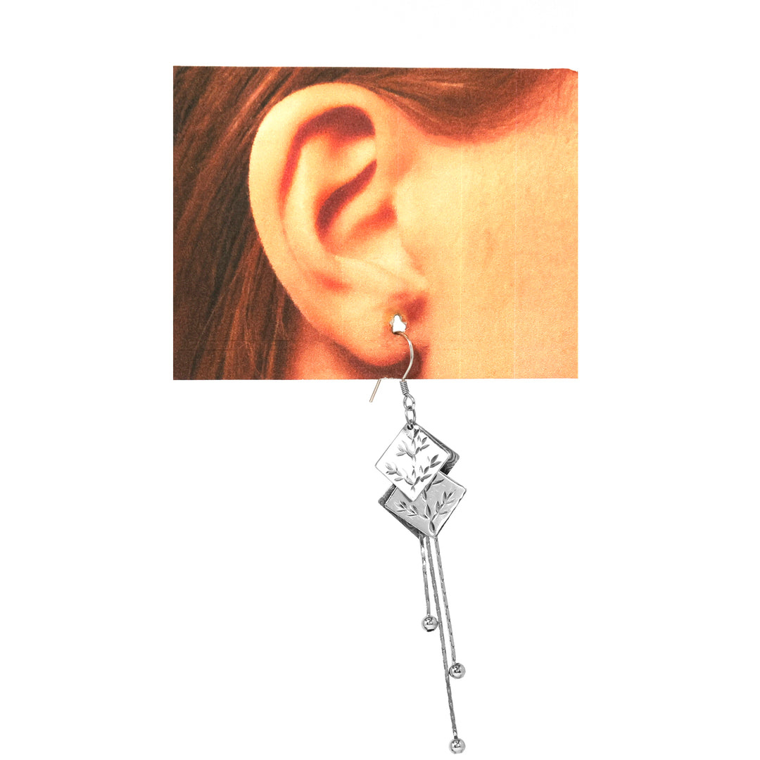 Silver Silver – Textured Square Tassel Design