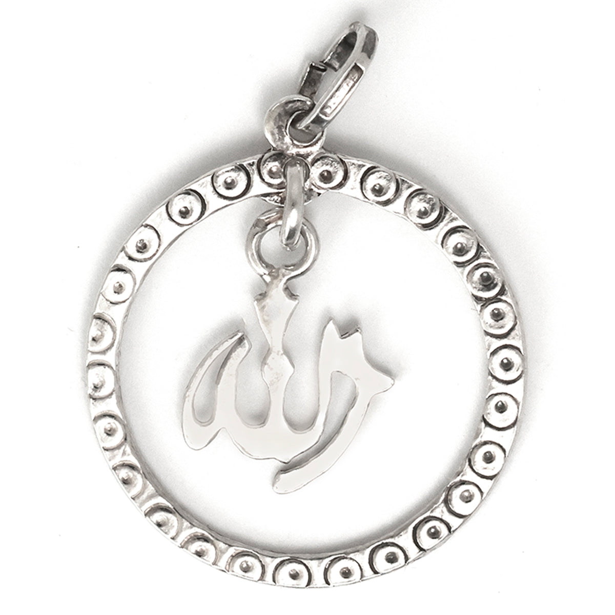 فضة معلقة مع عربي calligraphy on white background