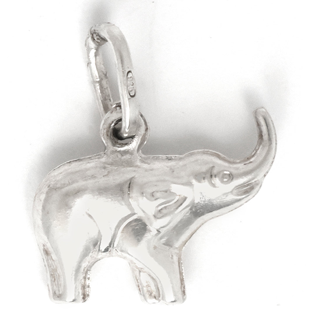 فضة elephant معلقة on white background