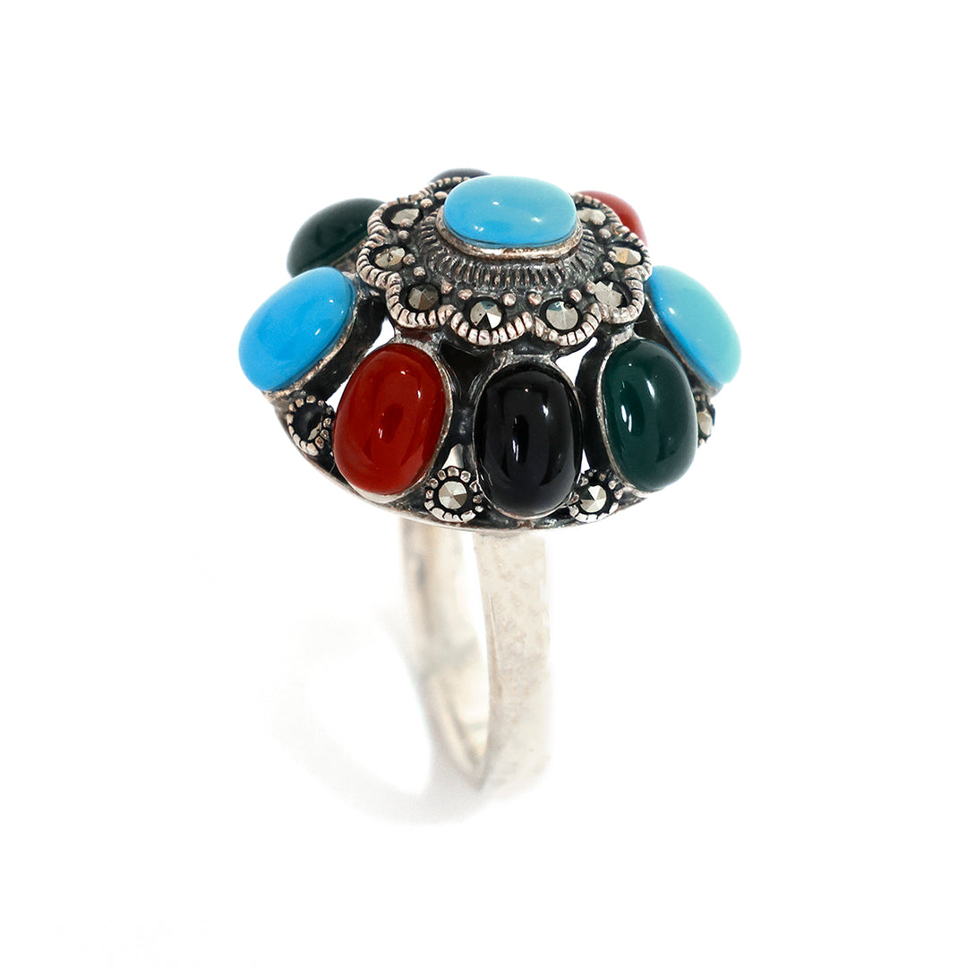 Silver Ring – Multicolor Oval Cluster Design