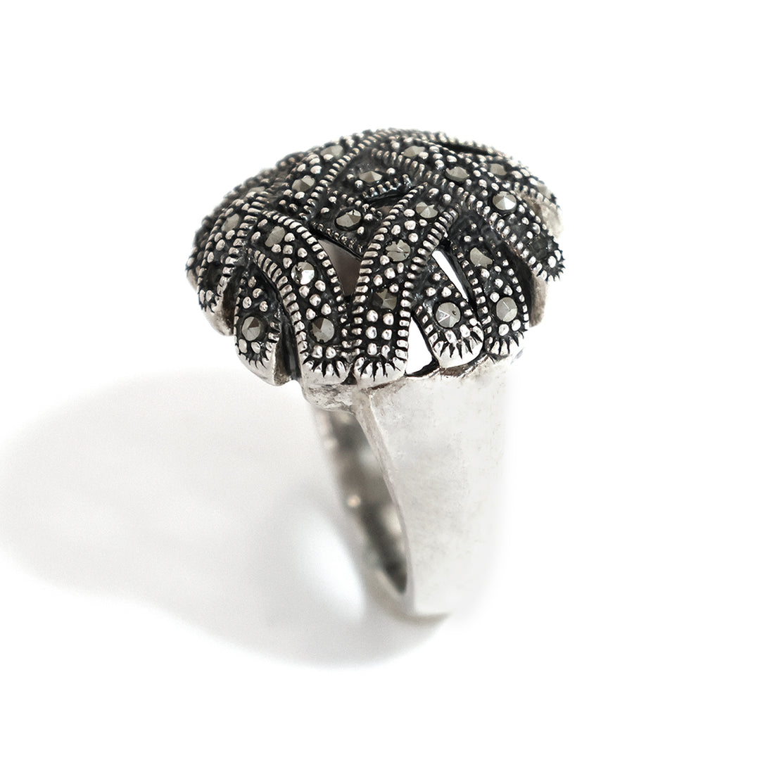 Silver Ring – Layered Fan Motif Design
