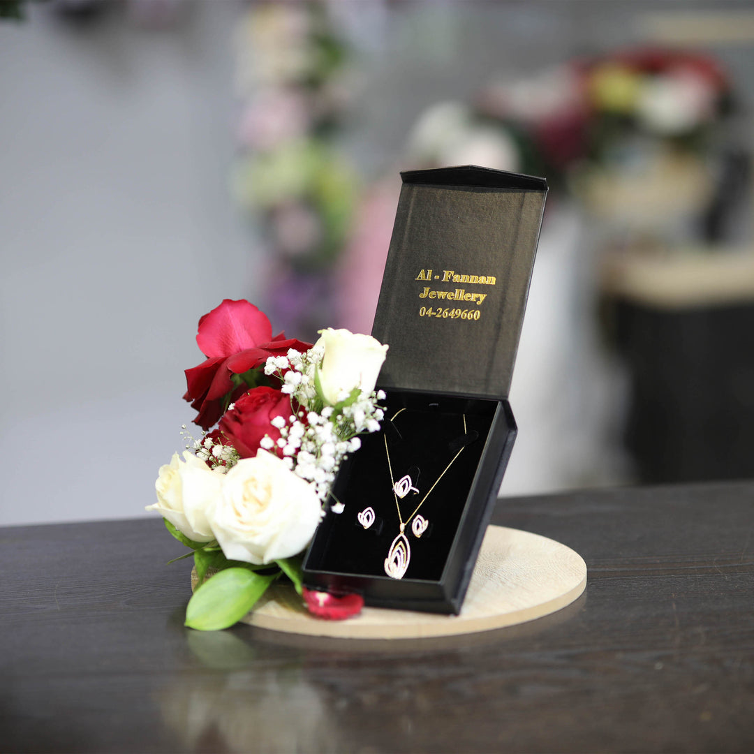 Wooden Base With 7 Roses