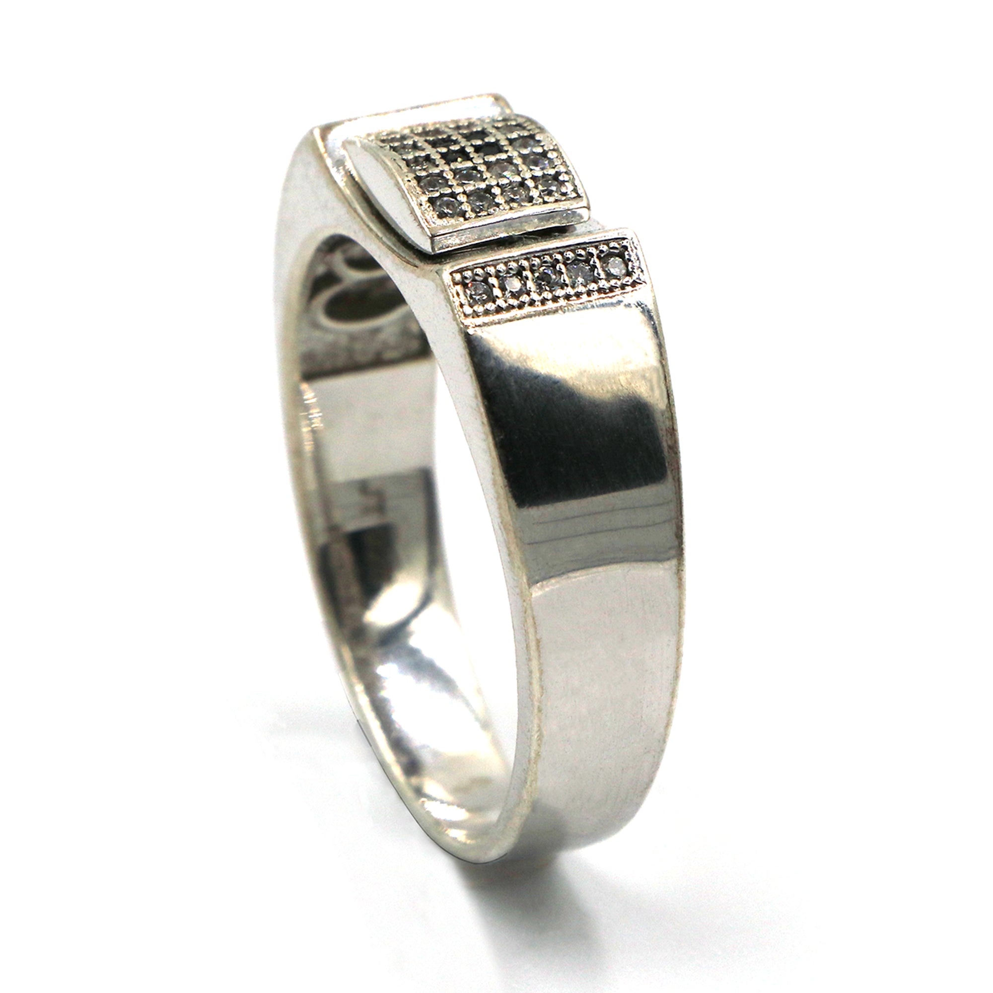 Chandi ring man online
